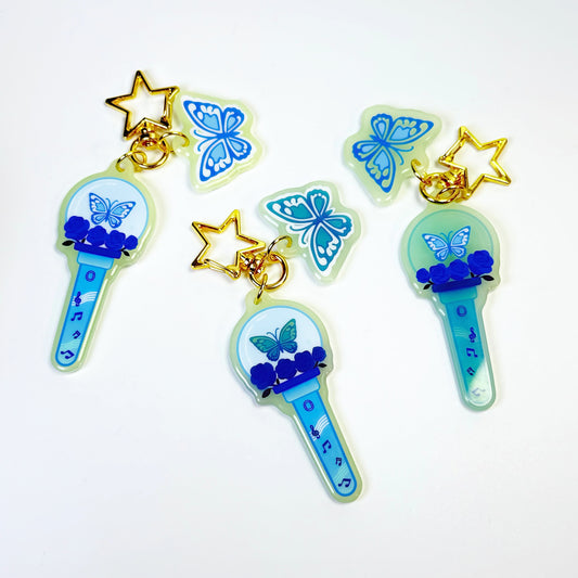 Design your own acrylic keychains! Choose colors, text & artwork. Perfect for souvenirs, birthdays, or DIY lovers.